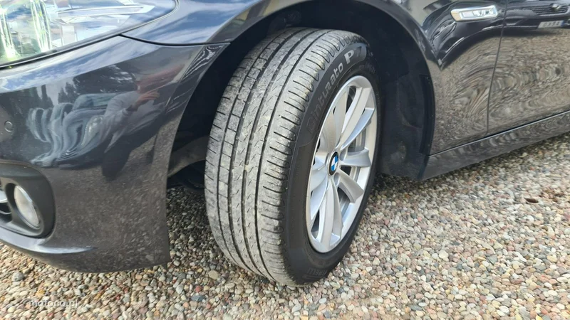 BMW Seria 5 F10 520 24