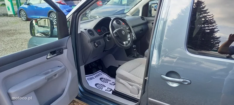 Volkswagen Caddy III 9