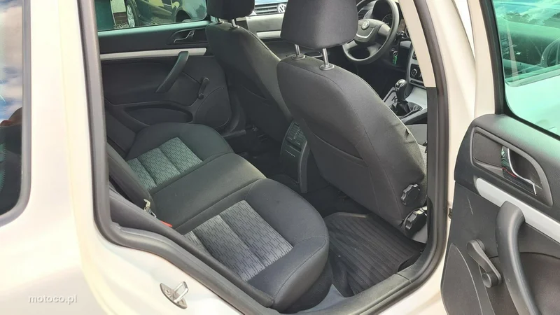 Skoda Octavia II 14