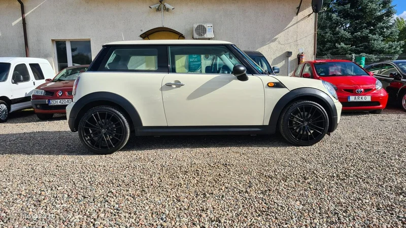 MINI ONE 7