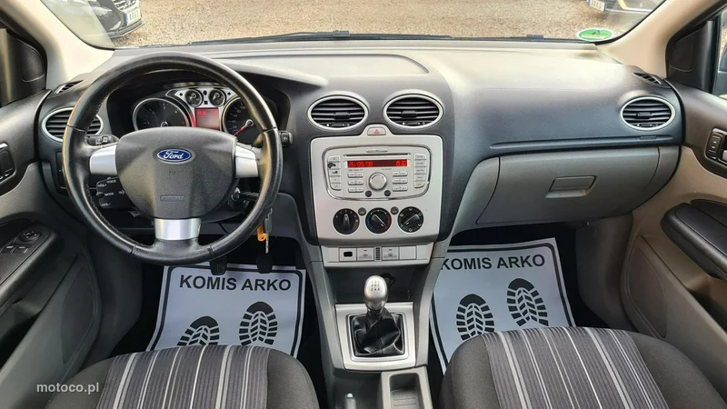 Ford Focus II 11