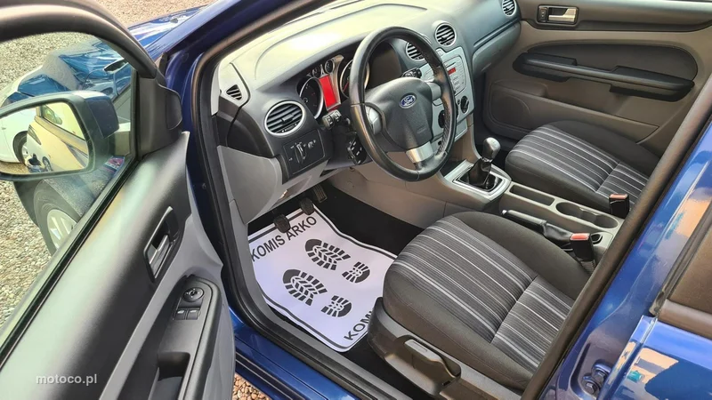 Ford Focus II 9