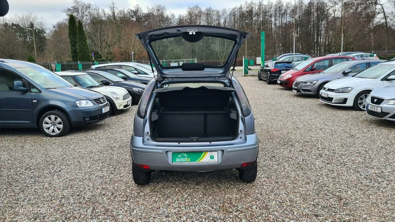 Opel Corsa C 15