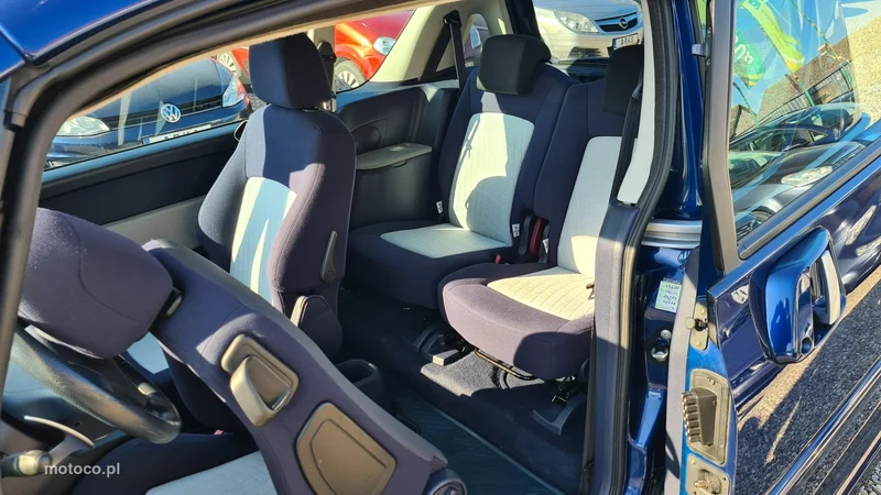 Peugeot 1007 11