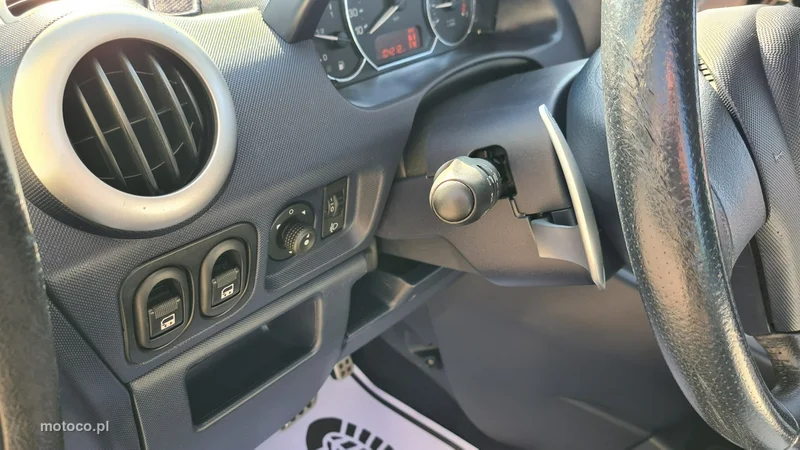 Peugeot 1007 17