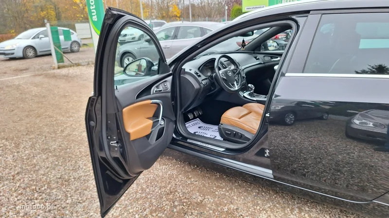 Opel Insignia A 8