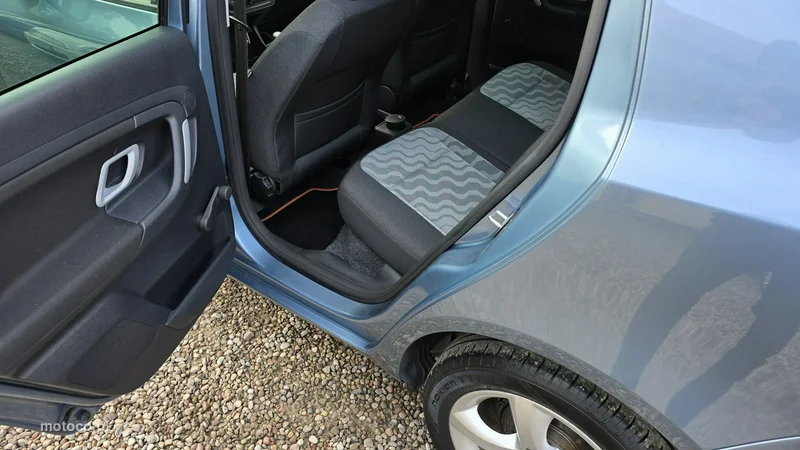 Skoda Fabia II 10
