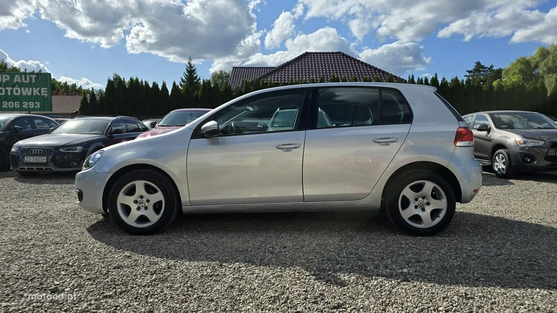 Volkswagen Golf VI 5