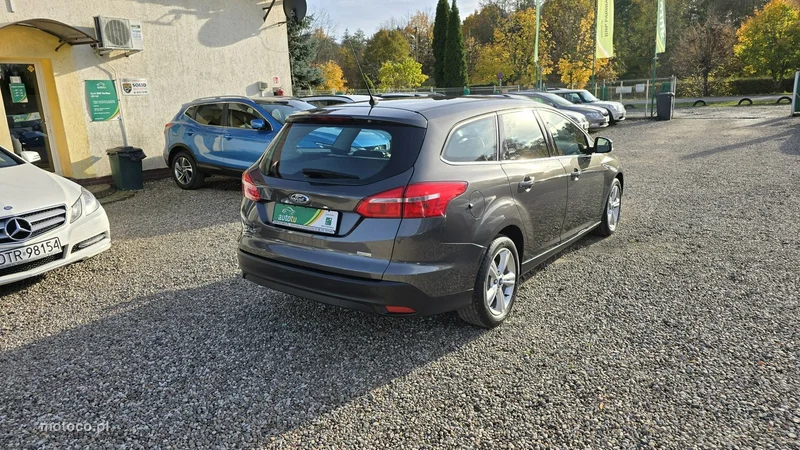 Ford Focus III 4