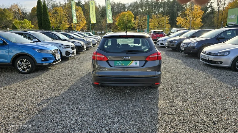 Ford Focus III 8