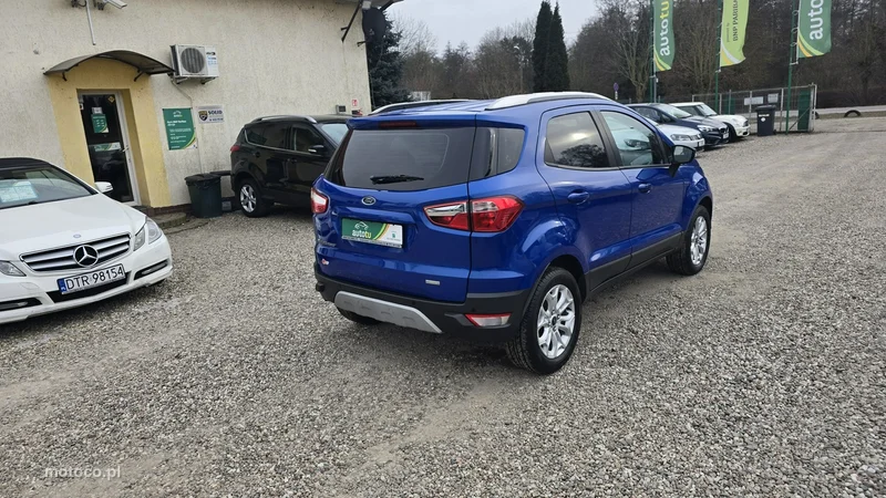 Ford EcoSport 4