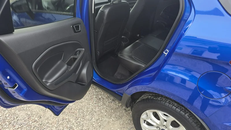 Ford EcoSport 10