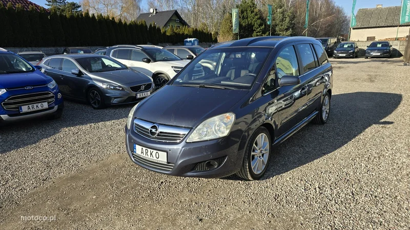 Opel Zafira B 3