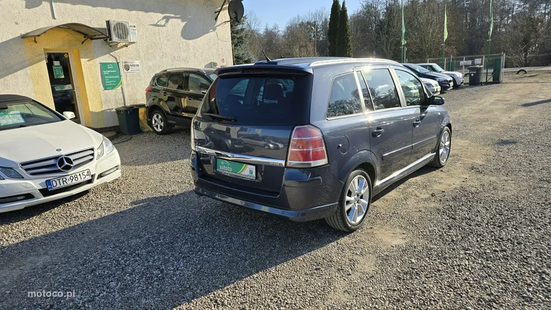 Opel Zafira B 4