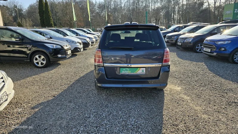Opel Zafira B 8