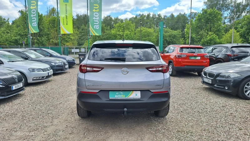 Opel Grandland X 8
