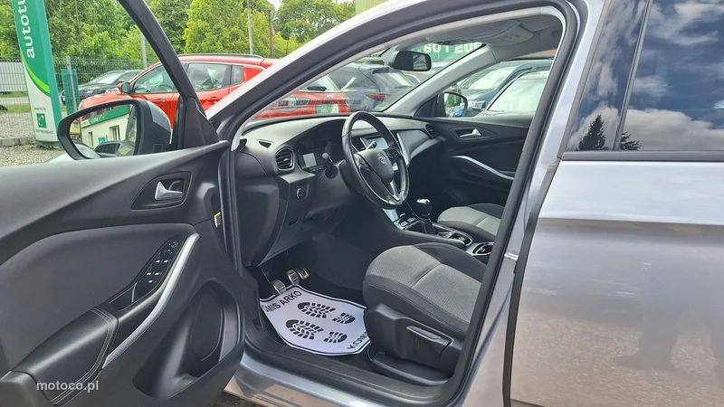 Opel Grandland X 9