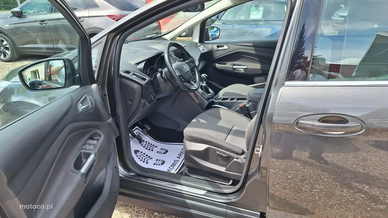 Ford Grand C-Max 8