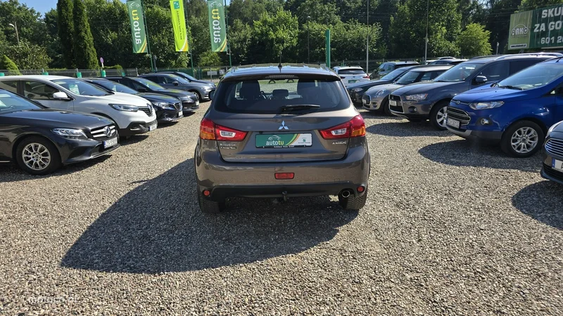 Mitsubishi ASX 8
