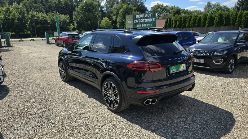 Porsche Cayenne 92A 2