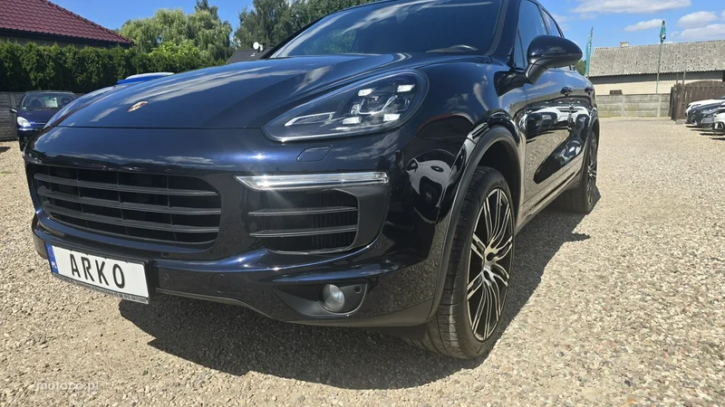 Porsche Cayenne 92A 19