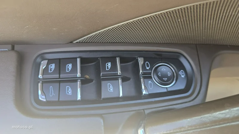 Porsche Cayenne 92A 21