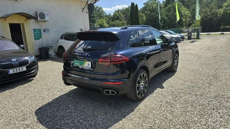 Porsche Cayenne 92A 4