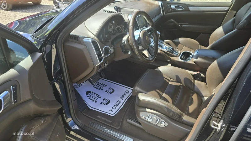Porsche Cayenne 92A 7