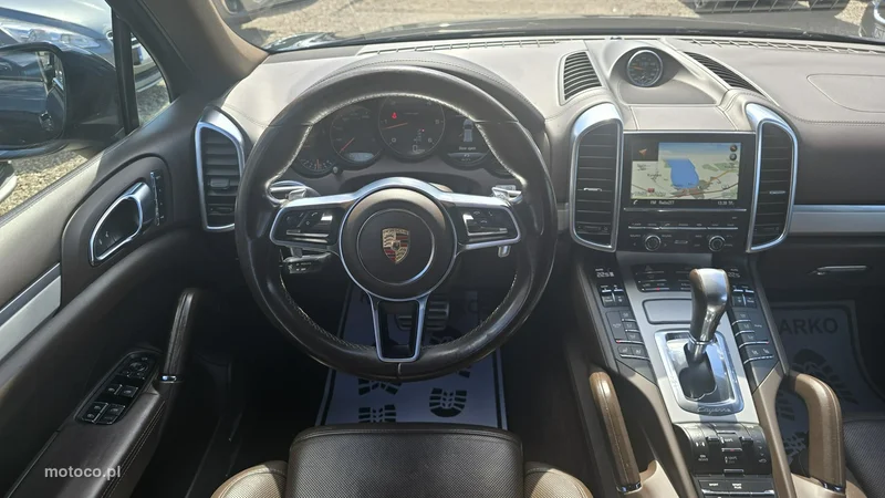 Porsche Cayenne 92A 9