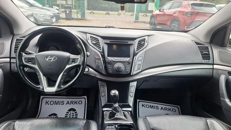 Hyundai i40 12