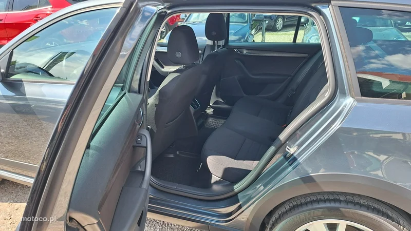 Skoda Octavia III 10