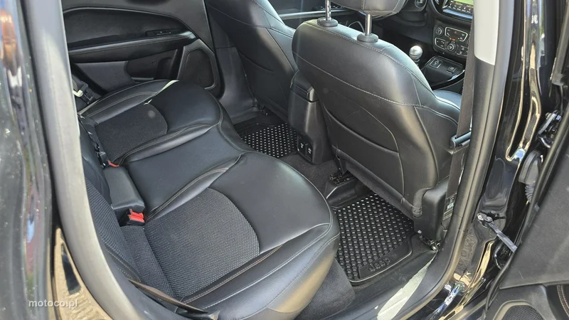 Jeep Compass 14
