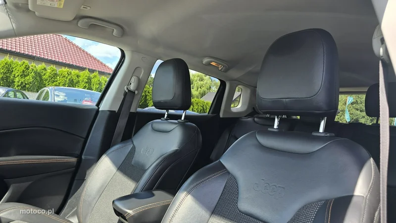 Jeep Compass 20