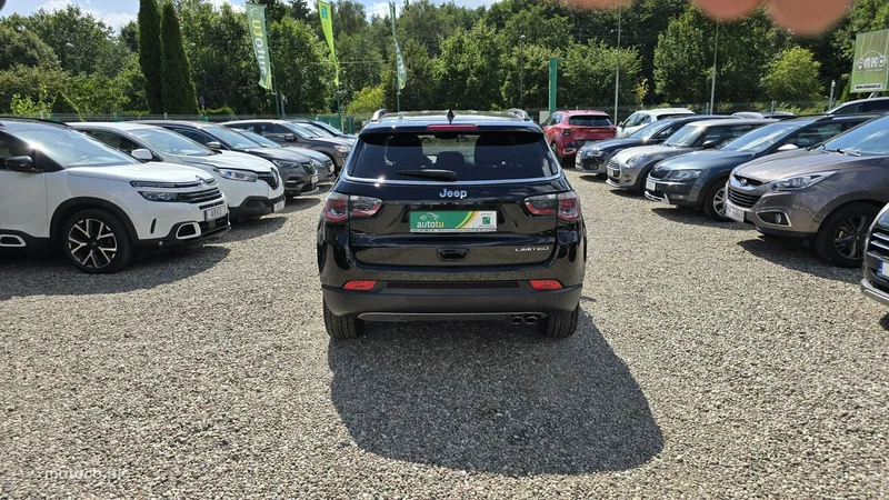 Jeep Compass 8