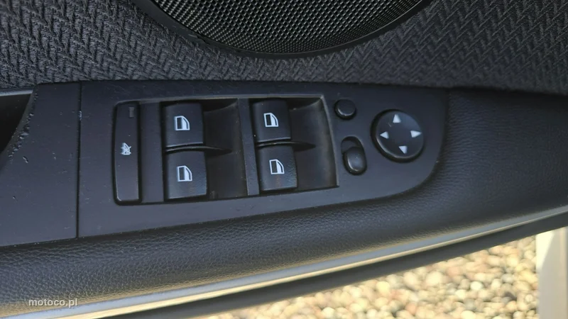 BMW Seria 3 E90 320 18