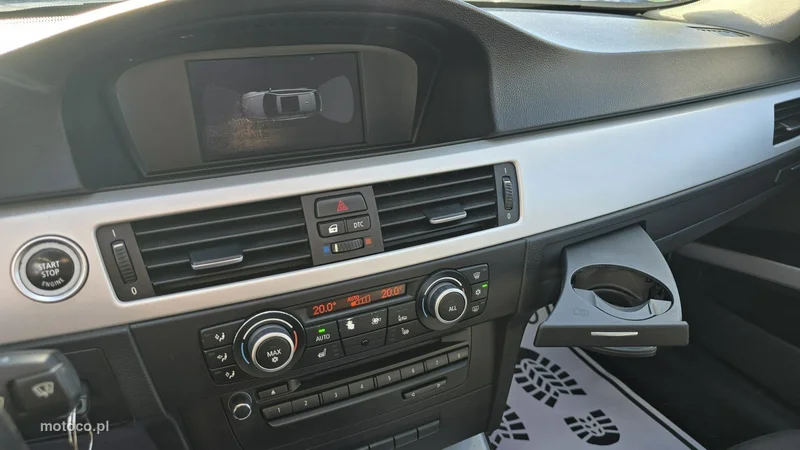 BMW Seria 3 E90 320 22