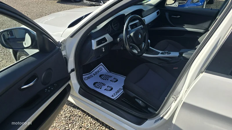 BMW Seria 3 E90 320 9