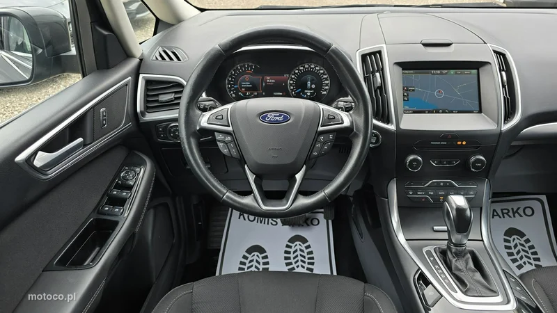 Ford S-Max II 12