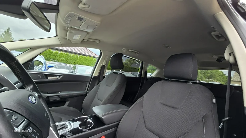 Ford S-Max II 16