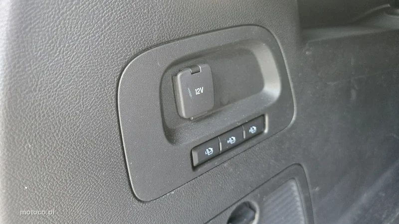 Ford S-Max II 19