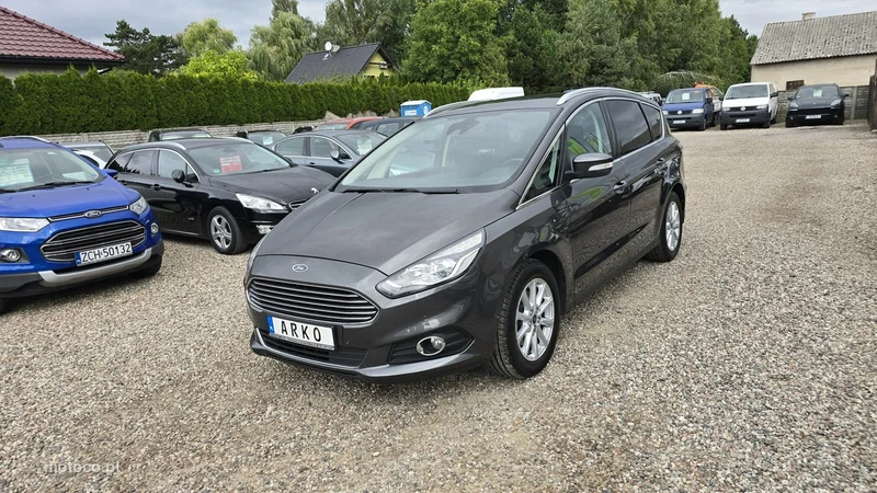 Ford S-Max II 3