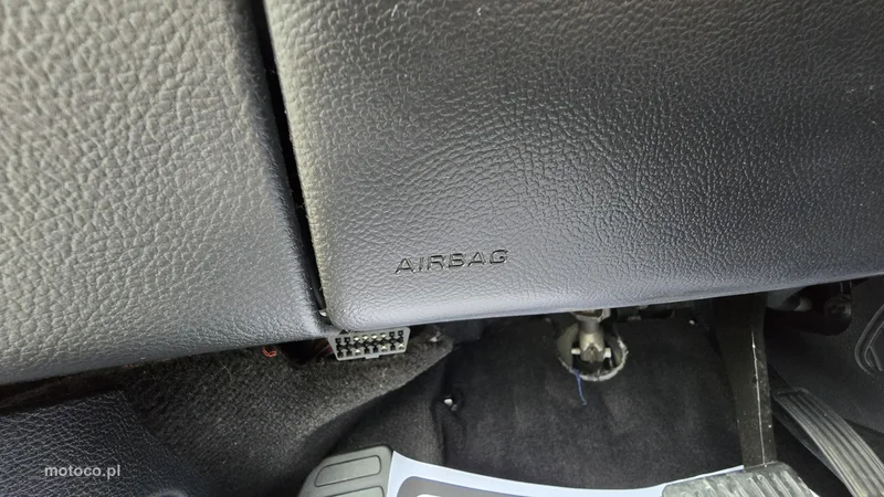 Ford S-Max II 26