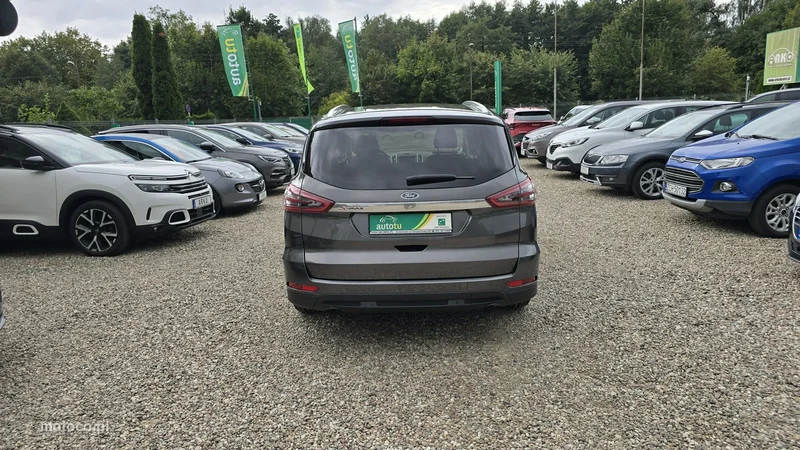 Ford S-Max II 8