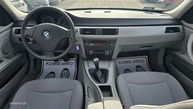 BMW Seria 3 E90 318 11