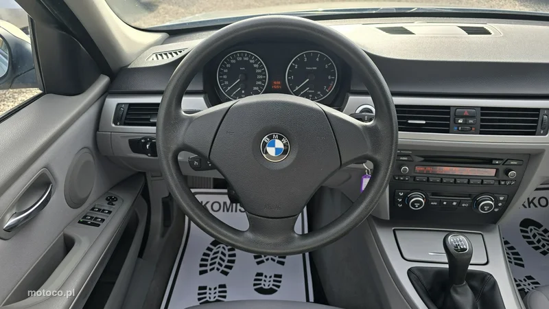 BMW Seria 3 E90 318 12