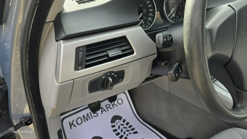 BMW Seria 3 E90 318 17