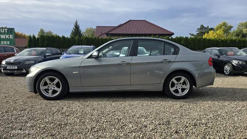 BMW Seria 3 E90 318 5