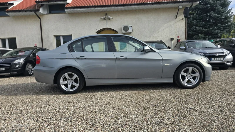 BMW Seria 3 E90 318 7