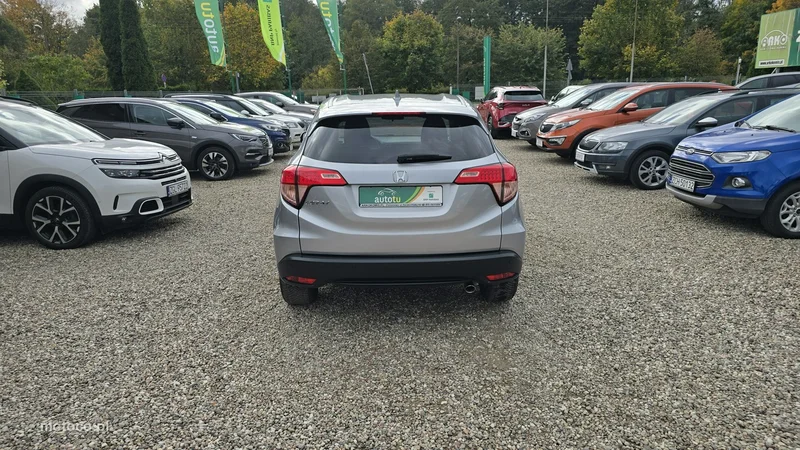 Honda HR-V 8