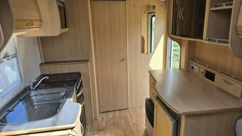 Coachman Pastiche 460/2 8